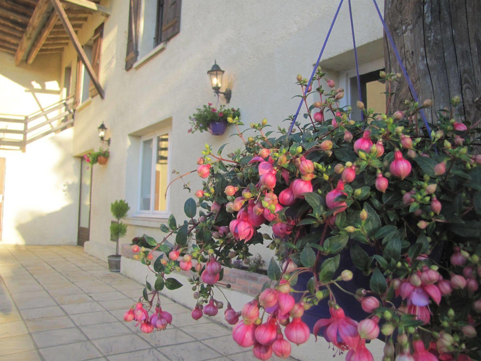 Auberge Du Balestie Malegoude Exteriör bild