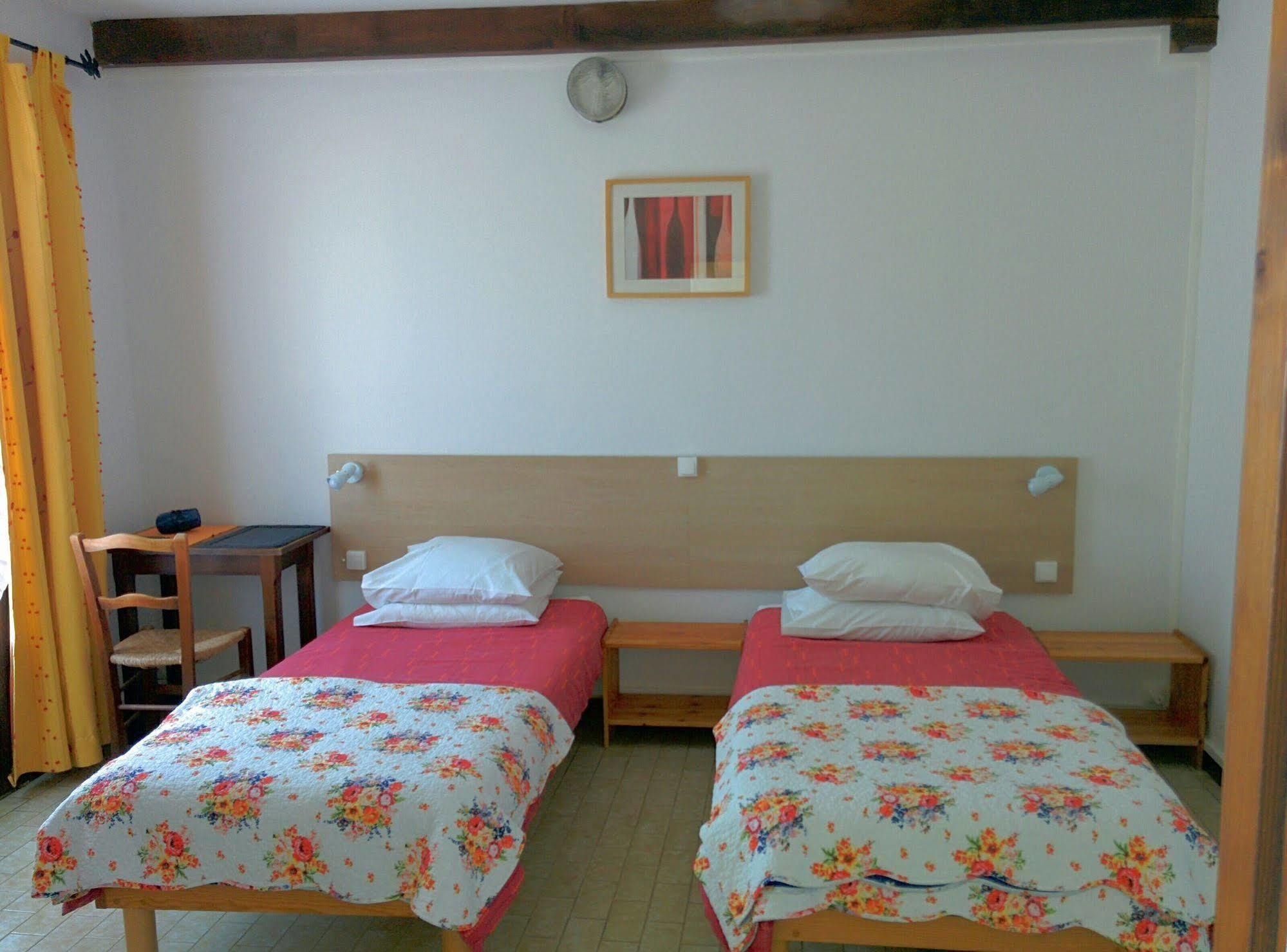 Auberge Du Balestie Malegoude Exteriör bild